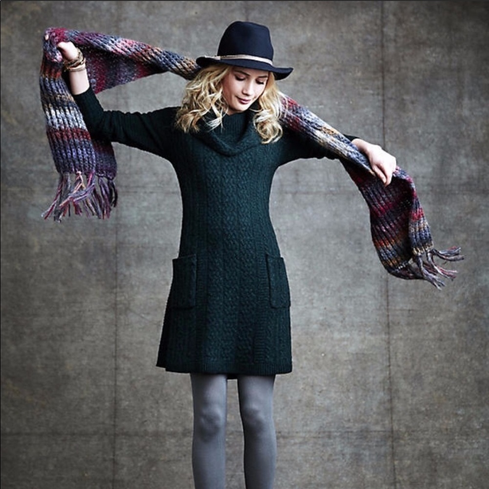 💚Anthro Cable Knit Tunic Sweater👢